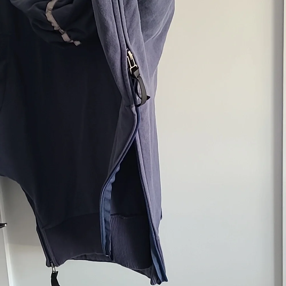 Heritage New Balance Collection | Size Medium | Side Zipper Sweatshirt​ - Picture 9 of 12